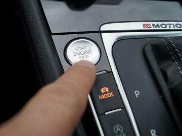 Volkswagen Golf R 2,0 TSI 310 KM DSG7 4Motion &ndash; Więcej Golfa w Golfie